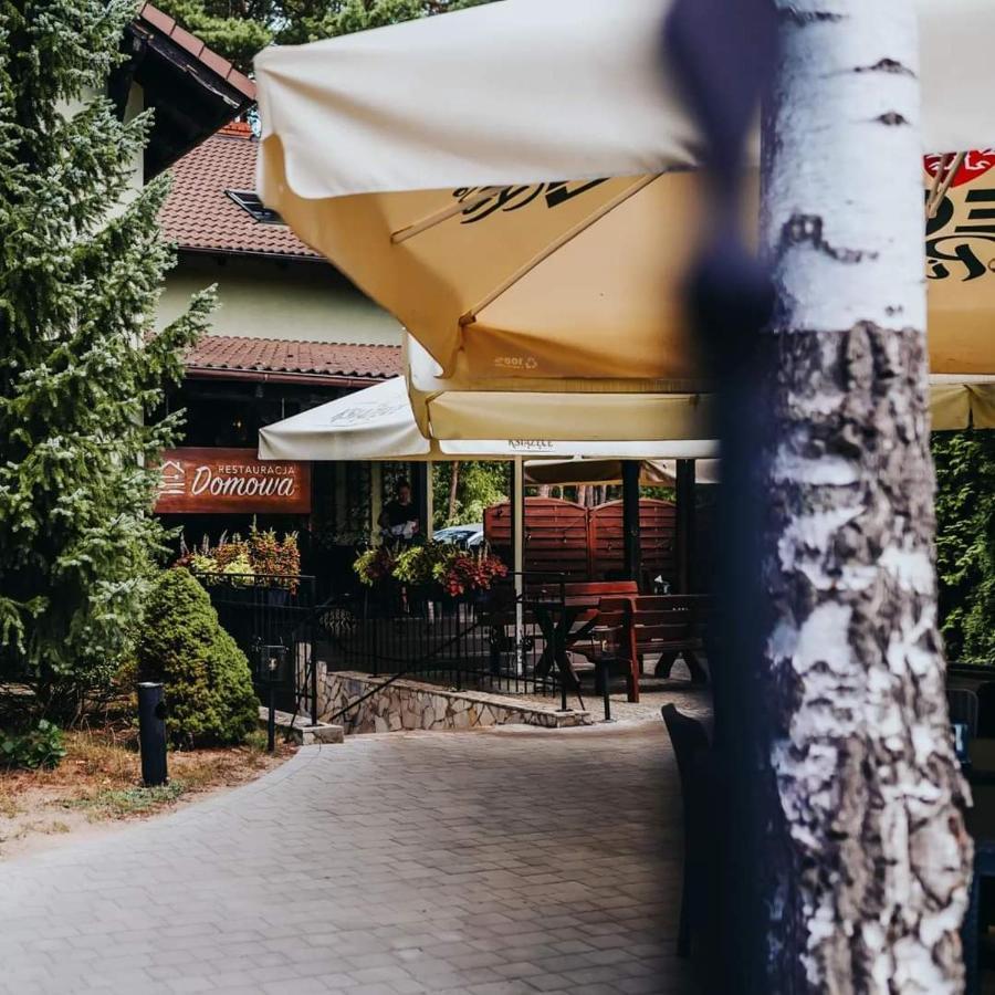 Domowa- Restauracja I Pokoje Велен-Заобжанский Экстерьер фото